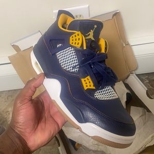 Air Jordan #4